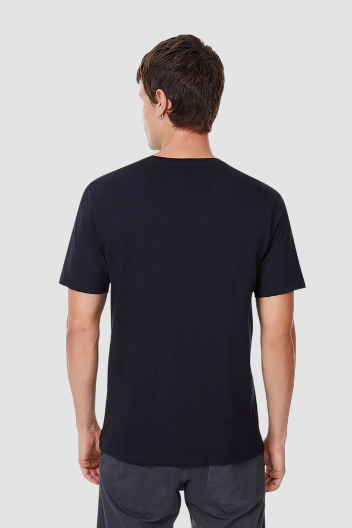 Camiseta John John Embossed Preto